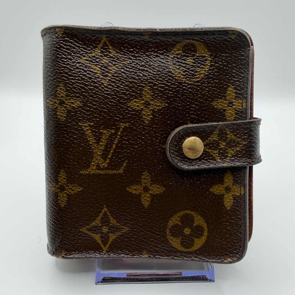 Louis Vuitton Monogram Compact Zippe Zipped Wallet